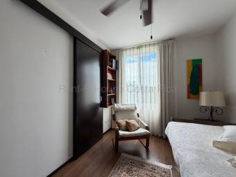 Se vende casa en Piedades Santa Ana 27-959