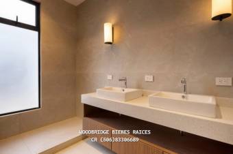 Casa nueva en venta Escazú Los Laureles /piscina-terraza