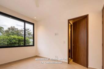 Casa nueva en venta Escazú Los Laureles /piscina-terraza