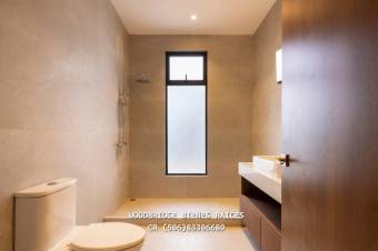 Casa nueva en venta Escazú Los Laureles /piscina-terraza