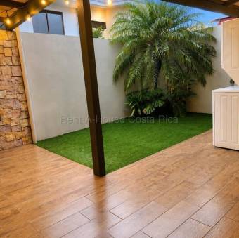Se alquila casa en San José Alajuela 27-926
