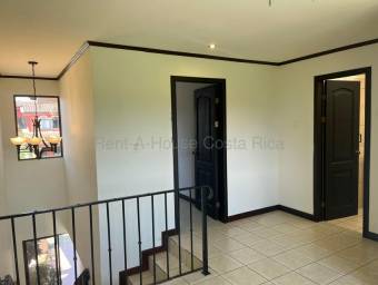 Se alquila casa en Pozos Santa Ana 27-865