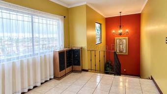 Venta de Propiedad Residencial y Comercial en San Rafael, Heredia. RAH 27-949