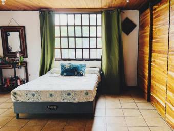 Venta de Amplia Casa en Santo Domingo-Heredia. RAH 27-947