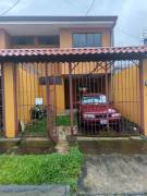 Condominio de dos pisos con 3 habitaciones en Estancia Antigua