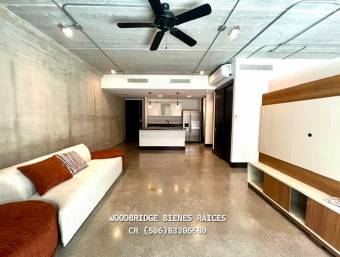 Escazu Avenida Escazú apartamento alquiler $1.800 / amueblado