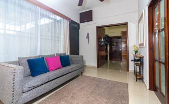 Casa Amueblada en Venta en La Josefina con Piscina Privada