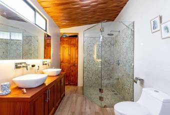 Casa Amueblada en Venta en La Josefina con Piscina Privada