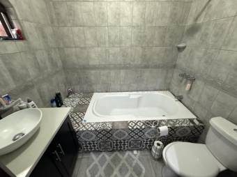 Venta de Casa en San Francisco de Heredia. RAH 27-986 Venta de Casa en San Francisco de Heredia. RAH 27-986