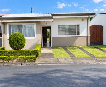 Casa en venta en Condominio Málaga, San Antonio, Alajuela