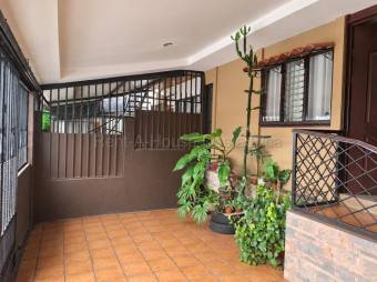 Venta de Casa en Desamparados-San Rafael Arriba. RAH 27-525