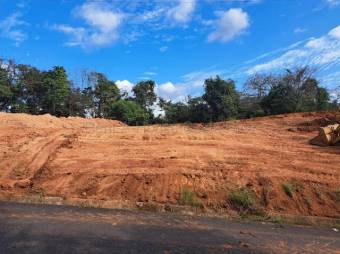 Venta de Lote en Centro de Esparza-Puntarenas. RAH 27-336