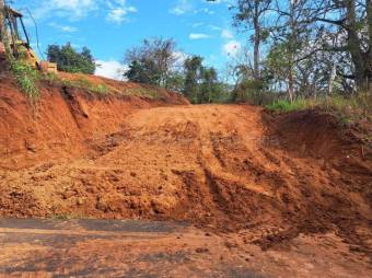 Venta de Lote en Centro de Esparza-Puntarenas. RAH 27-336