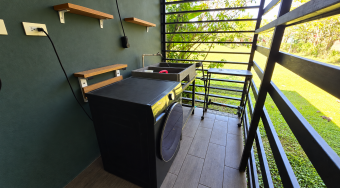SE VENDE LOTE CON CASA EN HATILLO CON ACCESO A RIO Y SERVICIOS AUTONOMOS
