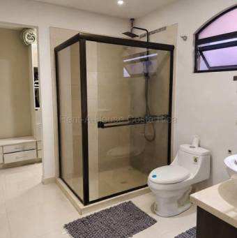 Alquiler de Casa AMUEBLADA en San José de Alajuela. RAH 27-926