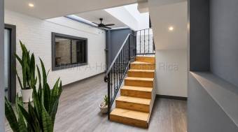 CASA EN VENTA EN ROHRMOSER, SANTA CATALINA