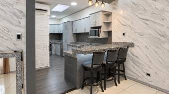 CASA EN VENTA EN ROHRMOSER, SANTA CATALINA