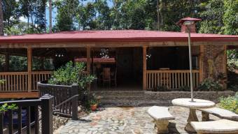 SE VENDE CASA EN SANTUARIO NATURAL CON RESERVA PRIVADA Y CASA DE HUESPEDES EN PEREZ ZELEDON