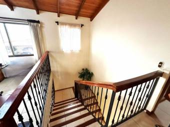 Venta de Casa Colonial en Alajuela . RAH 27-931