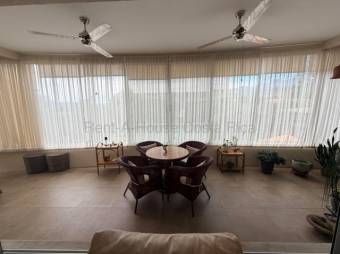 Alquiler de Apartamento en Piedades de Santa Ana. RAH 27-960