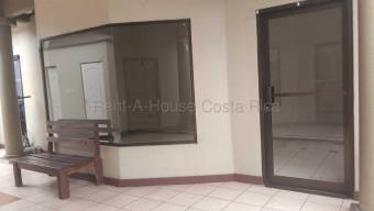 Alquiler de Local Comercial en Oriental de Cartago. RAH 27-974
