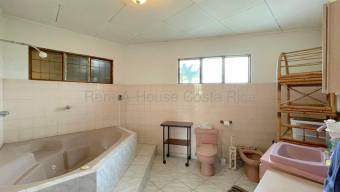 Venta de Lote Esquinero  Casa de una Planta en San Rafael de Escazú-Vista Alegre. RAH 27-849