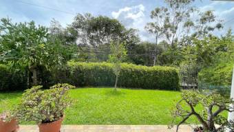 Venta de Lote Esquinero  Casa de una Planta en San Rafael de Escazú-Vista Alegre. RAH 27-849