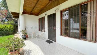Venta de Lote Esquinero  Casa de una Planta en San Rafael de Escazú-Vista Alegre. RAH 27-849