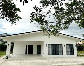 Venta de Casa AMUEBLADA en Liberia de Guanacaste. RAH 27-906
