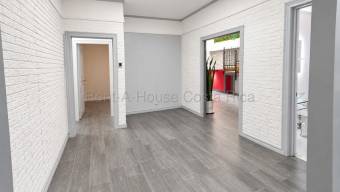 Casa remodelada en Rohrmoser amplitud y estilo en Santa Catalina
