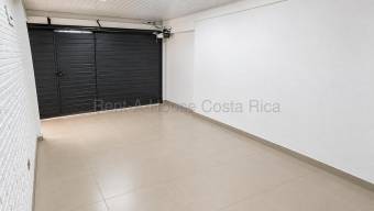 Casa remodelada en Rohrmoser amplitud y estilo en Santa Catalina