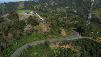 Terreno Con Vista Panorámica a la Ciudad y al Mar en Atenas, Costa Rica