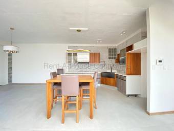 Se alquila casa en San Antonio Escazú 27-816