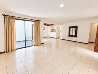 Se alquila casa en San Rafael Escazú 27-892