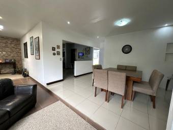 Se vende casa en San Rafael Montes de Oca 26-356
