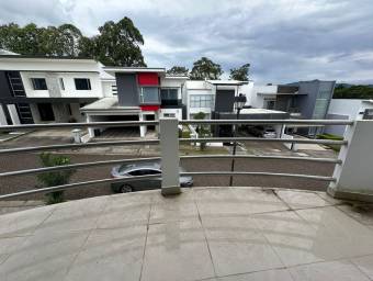 Se vende casa en San Rafael Montes de Oca 26-356