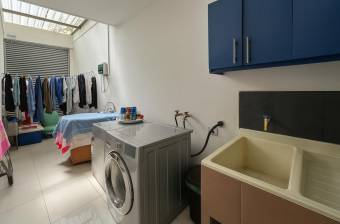 Se vende casa en San Rafael Montes de Oca 26-356