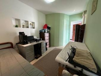 Se vende casa en San Rafael Montes de Oca 26-356