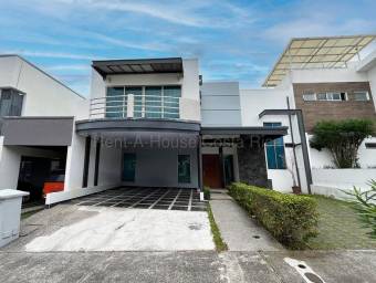 Se vende casa en San Rafael Montes de Oca 26-356