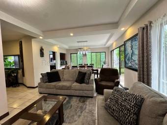Se vende casa en La Ribera Belén 27-808 Se vende casa en La Ribera Belén 27-808