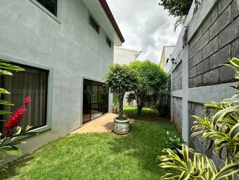 Se vende casa en La Ribera Belén 27-808 Se vende casa en La Ribera Belén 27-808