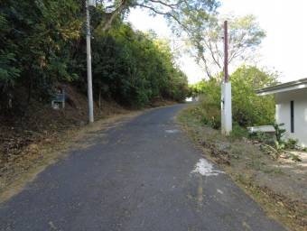 Se vende lote en Piedades Santa Ana 24-1187