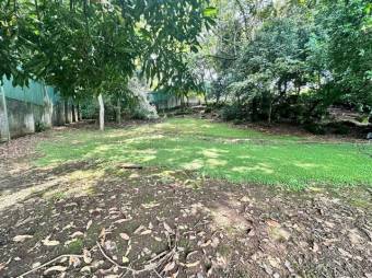 Venta de Lote en Ciudad Colón-Centro. RAH 27-1041