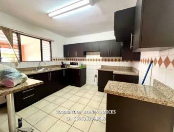 Escazu casa en alquiler en Trejos Montealegre San Rafael $2.800