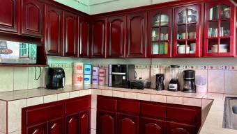 VENTA DE CASA DE 4 HABITACIONES CON ARBOLES FRUTALES EN EL HOYON, PEREZ ZELEDON