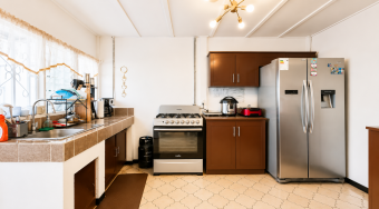 VENTA DE CASA DE 244 M2 EN BARRIO SAN ANDRES, PEREZ ZELEDON
