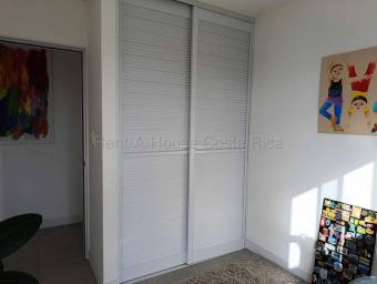 Se alquila apartamento en Granadilla Curridabat 27-879
