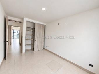 Se alquila casa en Pozos Santa Ana 27-1073