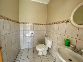 Se vende local comercial en San Rafel Escazú 25-1838, $ 1,500,000, 11, San José, Escazú