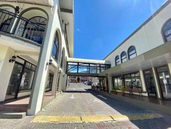 Se vende local comercial en San Rafel Escazú 25-1838, $ 1,500,000, 11, San José, Escazú